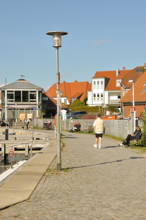 Am Hafensteig 19 Apartment นอยชตัดท์ อิน โฮลชไตน์ ภายนอก รูปภาพ